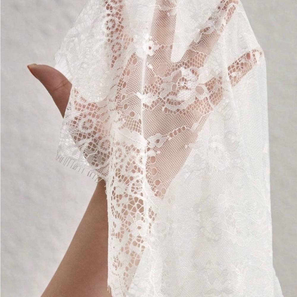 Luxe black romantic floral lace long sleeve top - Picture 8 of 9